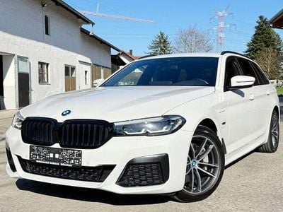 Gebraucht BMW 530e Shadowline 292 PS (214 kW) 2022 Weiß Kombi