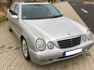Mercedes E240