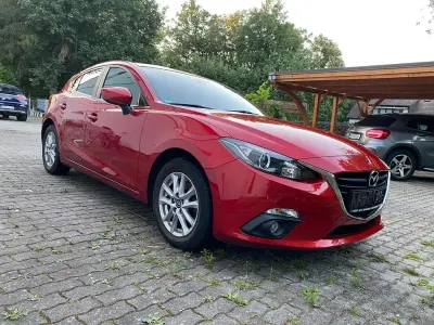 Gebraucht Mazda 3 Center-Line 120 PS (88 kW) 2014 Rot Limousine