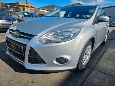 Gebraucht Ford Focus Trend 116 PS (85 kW) 2013 Silber Limousine