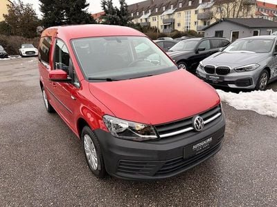 Rot Gebraucht 2017 VW Caddy Trendline Van / Kleinbus | 13.800 € (Fairer Preis)