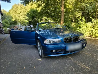 Gebraucht BMW 323 Cabriolet 170 PS (125 kW) 2000 Blau Cabrio