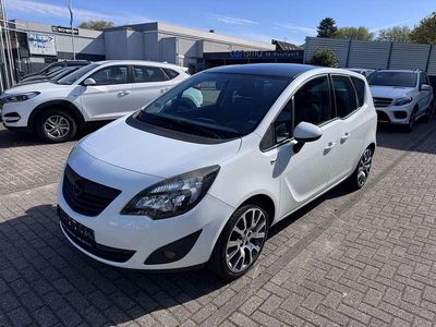 Second-hand Opel Meriva Design Edition 120 CP (88 kW) 2011 Alb Monovolum