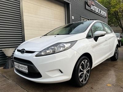 Gebraucht Ford Fiesta 60 PS (44 kW) 2011 Weiß Kleinwagen