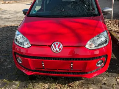 Gebraucht VW up! 75 PS (55 kW) 2014 Rot Kleinwagen