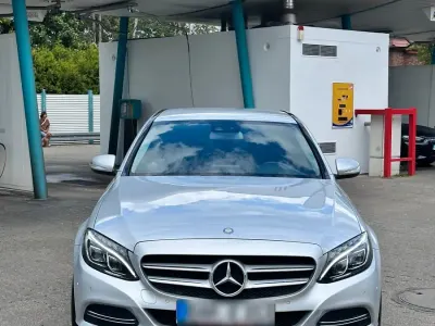 Gebraucht Mercedes C180 156 PS (114 kW) 2015 Silber Limousine