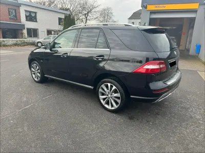 Używany Mercedes ML350