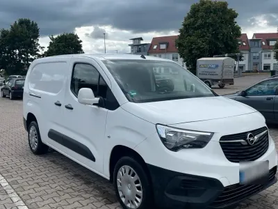 Gebraucht Opel Combo 102 PS (75 kW) 2021 Weiß Van / Kleinbus