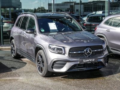 gebraucht Mercedes GLB200 AMG NIGHT DISTR SPUR PANO 360 MULTI SHZ