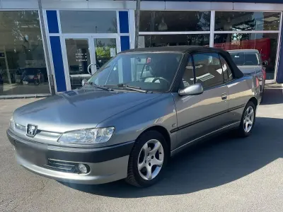 Gebraucht Peugeot 306 Cabriolet 110 PS (80 kW) 2001 Grau Cabrio