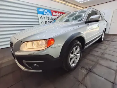 Gebraucht Volvo XC70 Kinetic 163 PS (119 kW) 2013 Silber Kombi