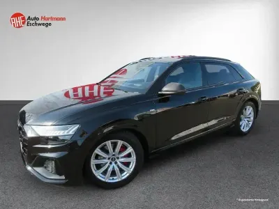 Gebraucht Audi Q8 Competition 286 PS (210 kW) 2023 Mythosschwarz SUV