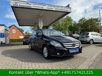 Gebraucht Mercedes B180 122 PS (89 kW) 2013 Schwarz Van / Kleinbus