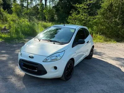 Gebraucht Ford Ka 69 PS (50 kW) 2012 Weiß Kleinwagen