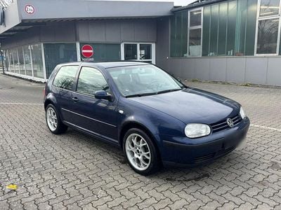 Usata VW Golf IV 68 CV (50 kW) 2003 Blu Berlina