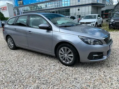 Gebraucht Peugeot 308 SW Active 131 PS (96 kW) 2021 Grau Kombi