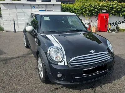 Gebraucht Mini Cooper 122 PS (89 kW) 2011 Schwarz Kleinwagen