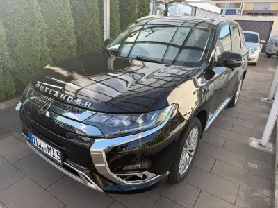 Gebraucht Mitsubishi Outlander P-HEV Plus 224 PS (164 kW) 2020 Schwarz SUV