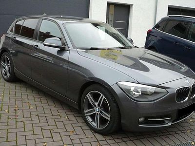 Gebraucht BMW 118 Sport Line 143 PS (105 kW) 2011 Grau Kleinwagen
