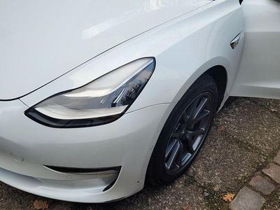 Gebraucht Tesla Model 3 366 kW (498 PS) 2019 Weiß Limousine