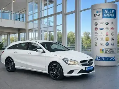 Gebraucht Mercedes CLA200 Shooting Brake 156 PS (114 kW) 2015 Weiß Kombi