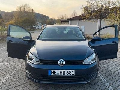 Gebraucht VW Golf VII Comfortline 140 PS (102 kW) 2014 Blau Limousine