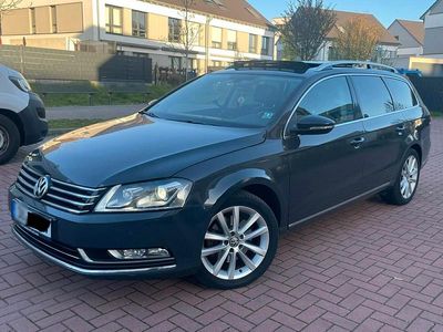 Usata VW Passat Highline 177 CV (130 kW) 2013 Grigio Station wagon