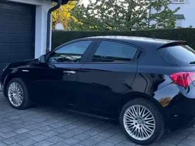 Brugt Alfa Romeo Giulietta Veloce 120 HK (88 kW) 2013 Sort Hatchback