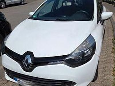Second-hand Renault Clio IV Expression 73 CP (53 kW) 2014 Alb Berlinǎ