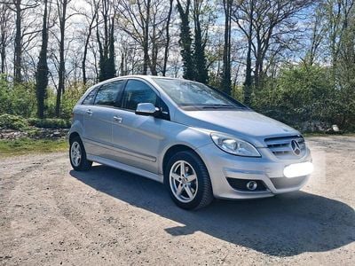Gebraucht Mercedes B170 116 PS (85 kW) 2008 Silber Van / Kleinbus