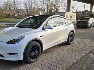 Weiß Gebraucht 2022 Tesla Model Y SUV | 31.990 € (Guter Preis)