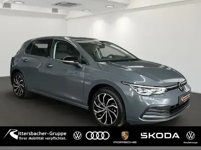 Usata VW Golf VIII Move 150 CV (110 kW) 2023 Grigio Berlina