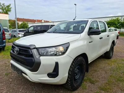 Gebraucht Toyota HiLux 150 PS (110 kW) 2022 Schneeweiß Pickup