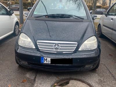 Mercedes A210