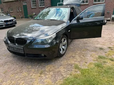 Gebraucht BMW 525 295 PS (216 kW) 2006 Schwarz Kombi