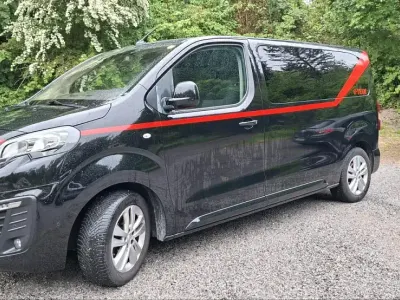 Gebraucht Peugeot Traveller 177 PS (130 kW) 2019 Schwarz Van / Kleinbus