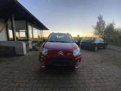 Gebraucht Citroën C3 Picasso SELECTION 120 PS (88 kW) 2010 Rot Van / Kleinbus