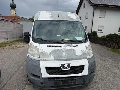Gebraucht Peugeot Boxer 120 PS (88 kW) 2007 Weiß Van