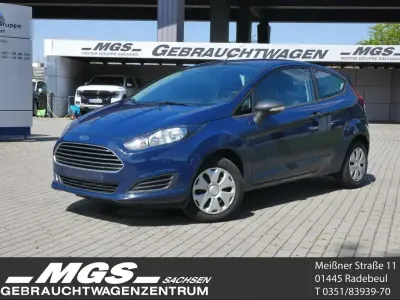 Gebraucht Ford Fiesta Ambiente 60 PS (44 kW) 2014 Blazerblau Kleinwagen