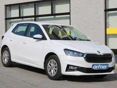 Gebraucht Skoda Fabia Selection 95 PS (69 kW) 2023 Weiß Kleinwagen