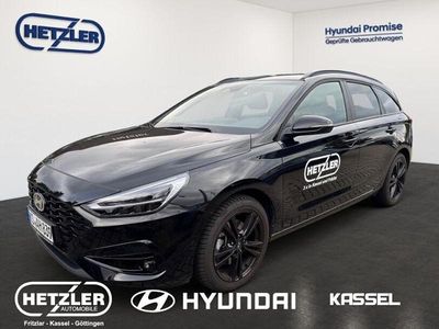 Gebraucht Hyundai i30 Advantage 140 PS (102 kW) 2024 Abyss black / mic Kombi