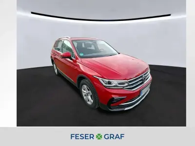 Gebraucht VW Tiguan Elegance 245 PS (180 kW) 2022 Kings red metallic SUV