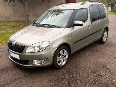 Używany Skoda Roomster Fresh 86 KM (63 kW) 2014 Szary Minivan