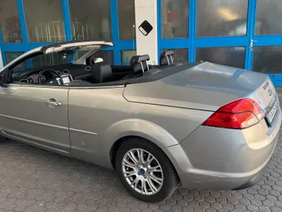 Gebraucht Ford Focus Cabriolet 145 PS (106 kW) 2007 Grau Cabrio