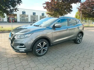 Gebraucht Nissan Qashqai N-Connecta 130 PS (95 kW) 2017 Grau SUV