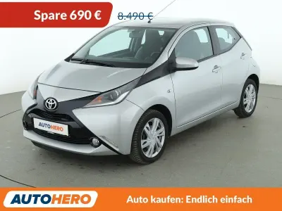 Gebraucht Toyota Aygo X-play 69 PS (50 kW) 2016 Silber Kleinwagen