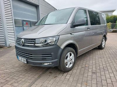 Gebraucht VW T6 140 PS (102 kW) 2016 Grau Van