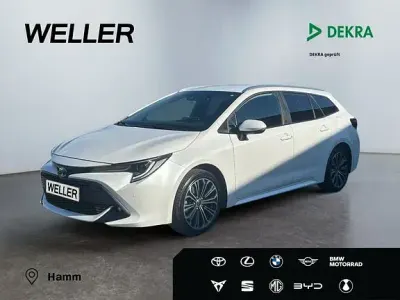 Gebraucht Toyota Corolla Team 184 PS (135 kW) 2022 Weiß Kombi