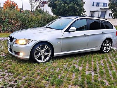 Gebraucht BMW 318 143 PS (105 kW) 2010 Grau Kombi