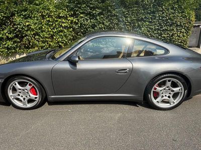 Porsche 911 Carrera 4